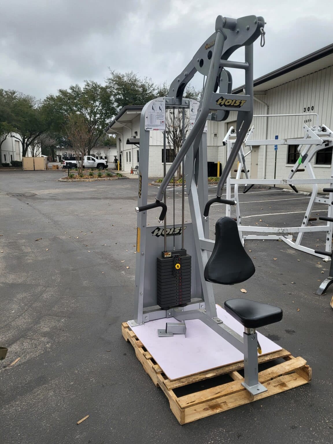 Hoist Fitness HD 2300 Dual Lat Pulldown / MidRow ReFit Nation