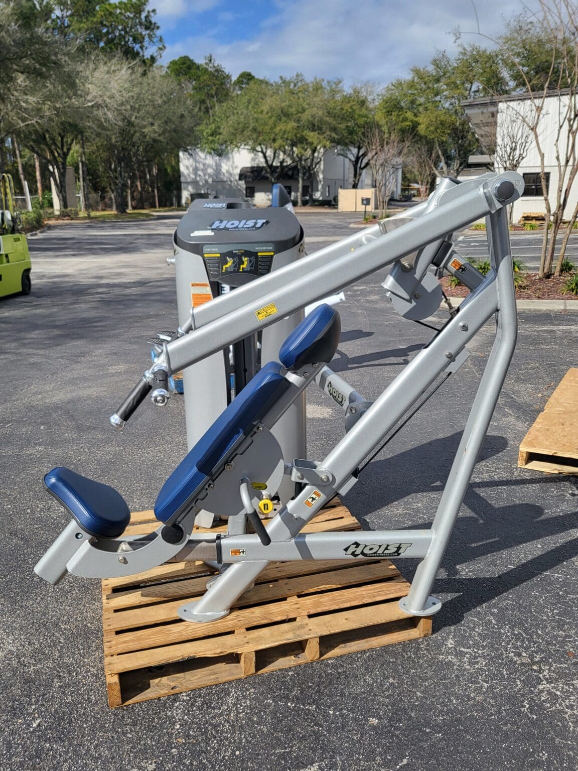 Hoist Fitness HD3300 Chest/Shoulder Press ReFit Nation