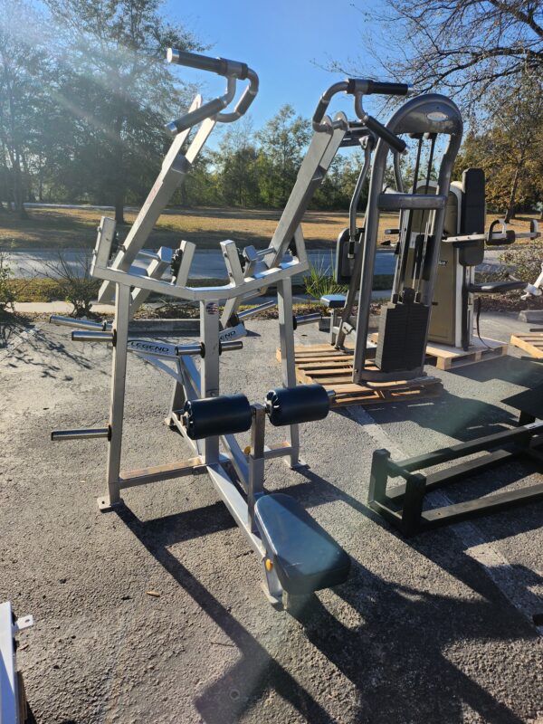 Legend Fitness Unilateral Diverging Lat Pulldown 6005