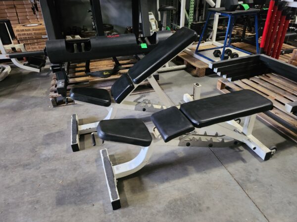 Life Fitness Adjustable Bench