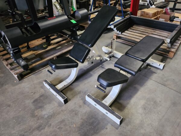 Life Fitness Adjustable Bench - Image 2