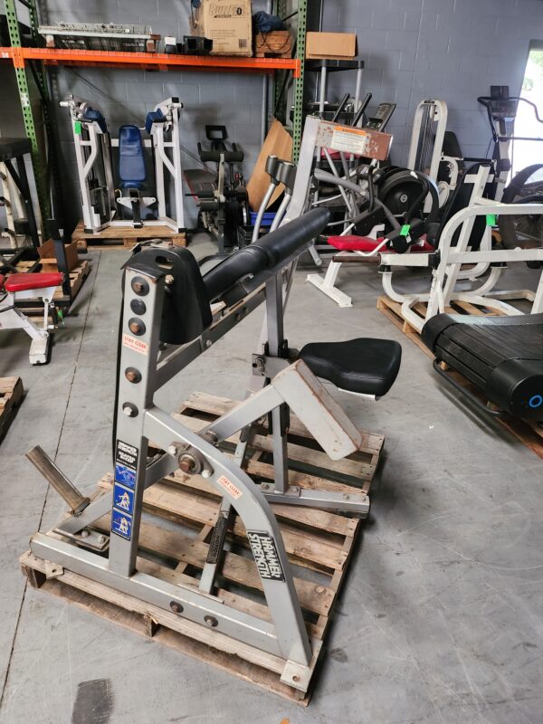 Hammer Strength Plate-Loaded Seated Biceps - Image 2
