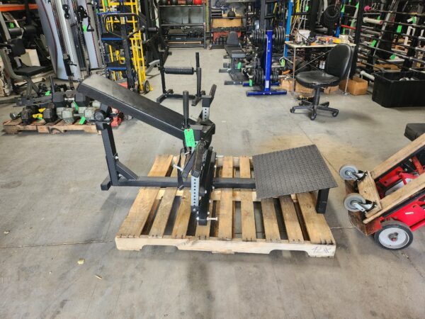 Edge Fitness Systems Hip Thrust Machine - Image 2