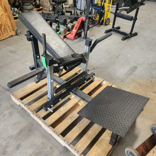 Edge Fitness Systems Hip Thrust Machine
