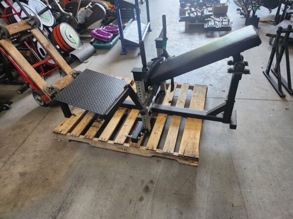 Edge Fitness Systems Hip Thrust Machine - Image 4