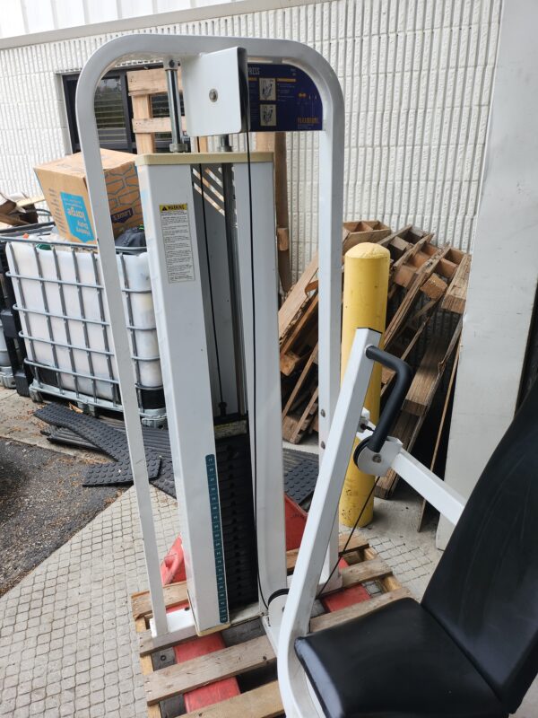 Paramount Chest Press Machine - Image 2