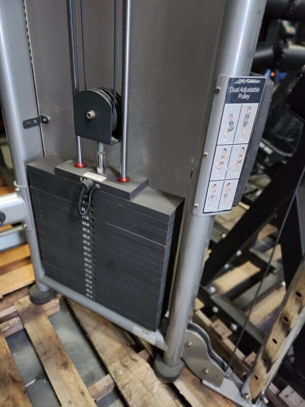 Life Fitness Signature Series Functional Trainer - Image 4