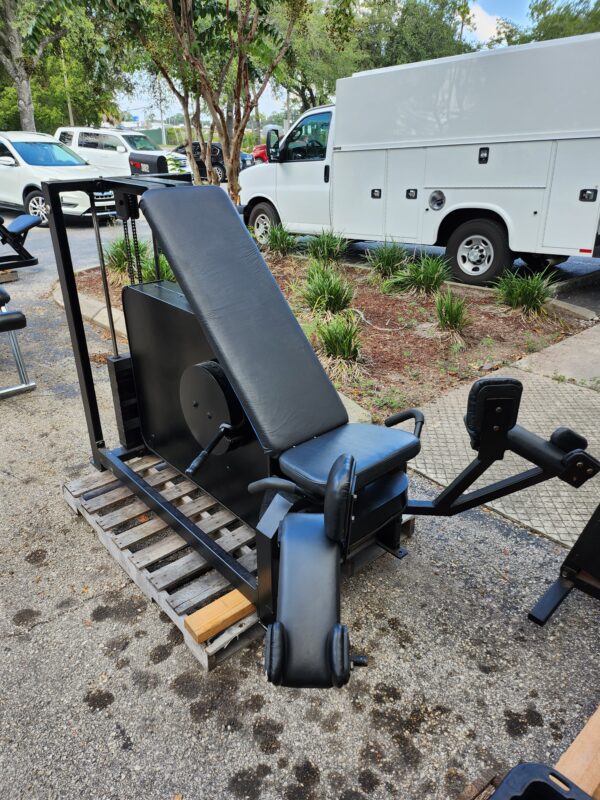 Nautilus Gen 1 Hip Adduction / Abduction - Image 2