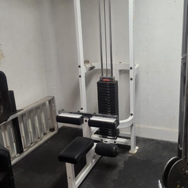 Paramount Lat Pulldown 210lb