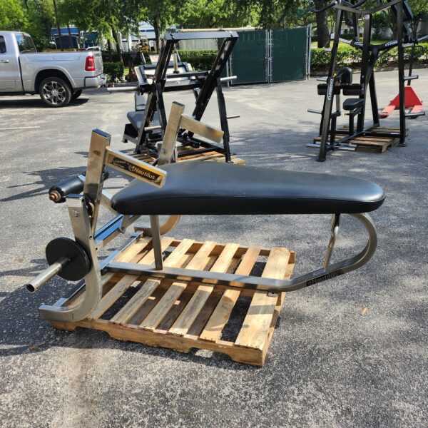 Nautilus Leverage Chrome Prone Curl Machine