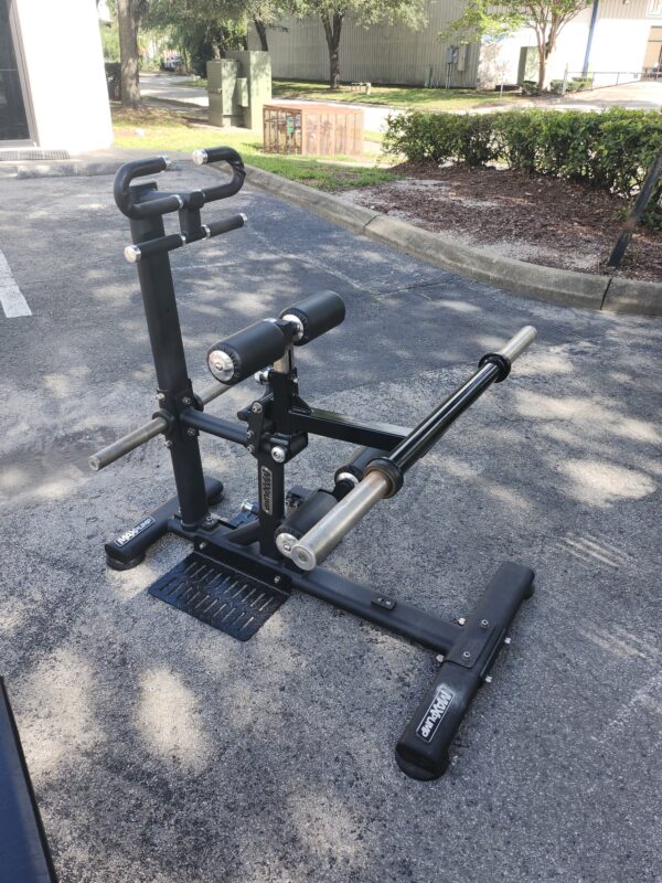 MaxPump Vertical Hip Thrust Plate Loaded