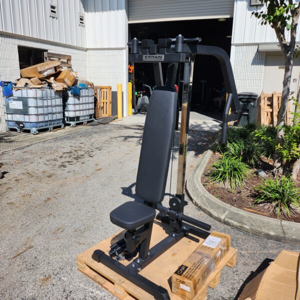 Titan Fitness Plate Loaded Fly Machine