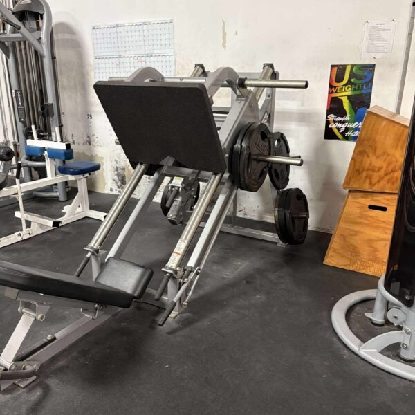 Hammer Strength Plate Loaded Leg Preiss