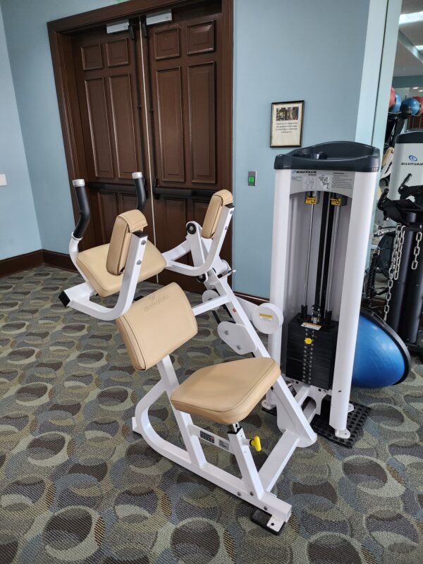 Nautilus Studio Abdominal Machine