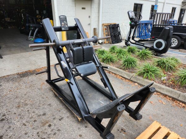 Precor Discovery Series Hack Squat Machine (DPL0603) - Image 2