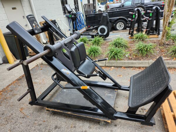 Precor Discovery Series Hack Squat Machine (DPL0603) - Image 5