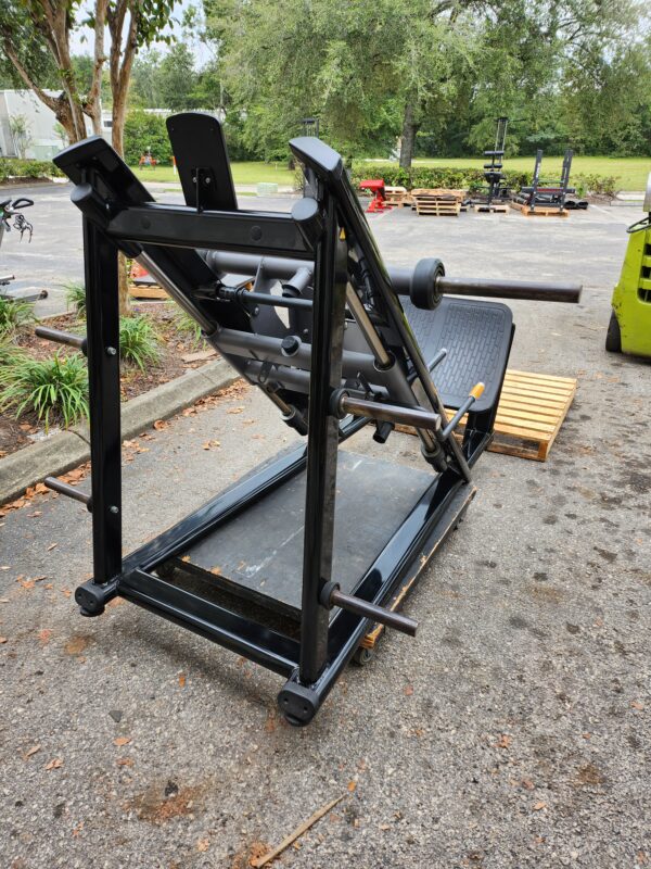 Precor Discovery Series Hack Squat Machine (DPL0603) - Image 6