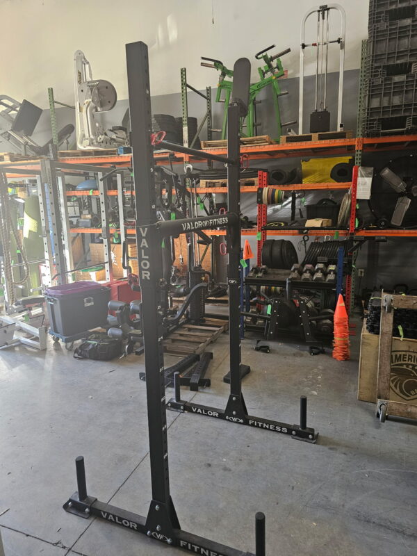 Valor Fitness Yoke Rack - Image 2