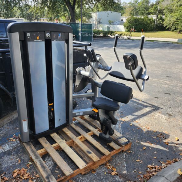 Life Fitness Isignia Series Abdominal Machine