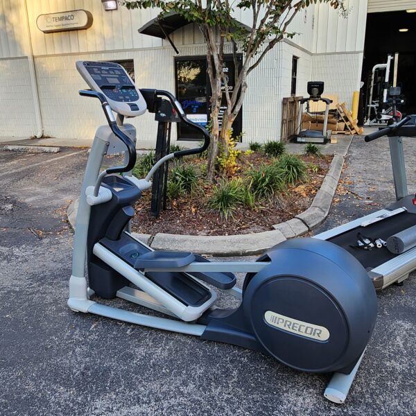 Precor EFX885 Elliptical Lower Body