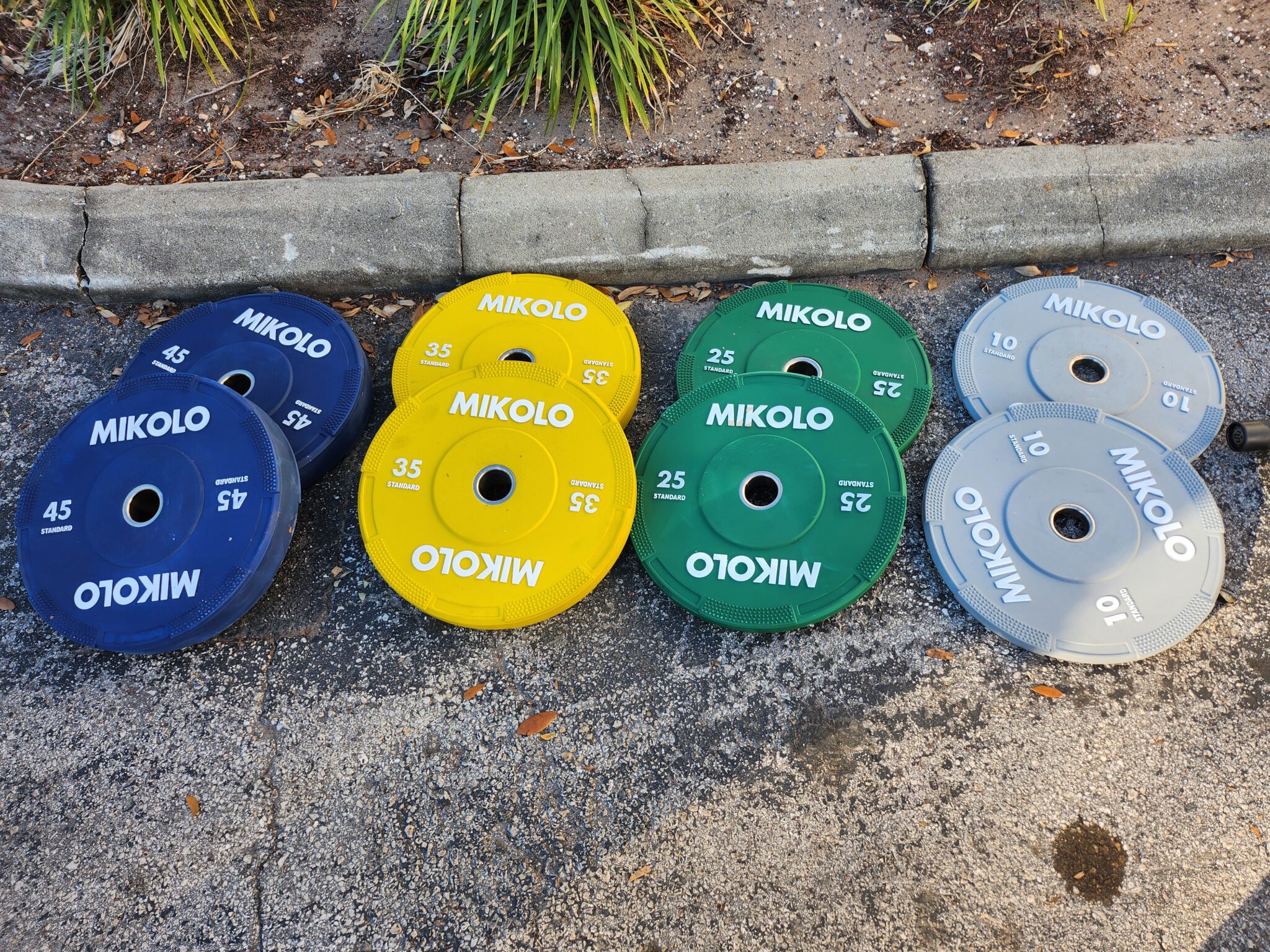 Mikolo F4 Power Rack w/ Lat Tower Home Gym - Image 5