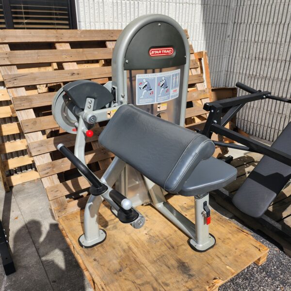 Star Trac Insticnt Bicep Curl / Tricep Extension Combo