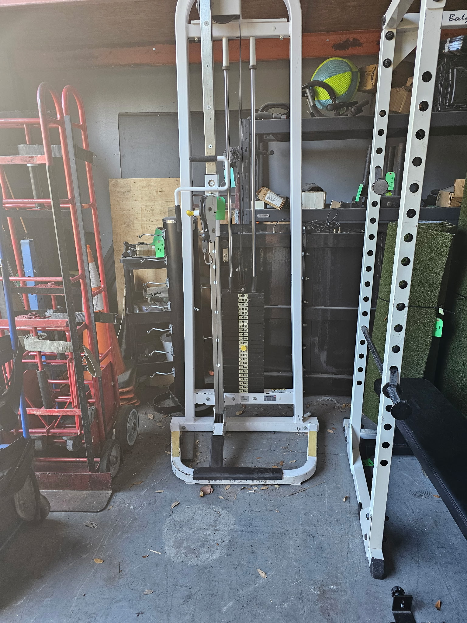 Nautilus Adjustable Single Cable Column