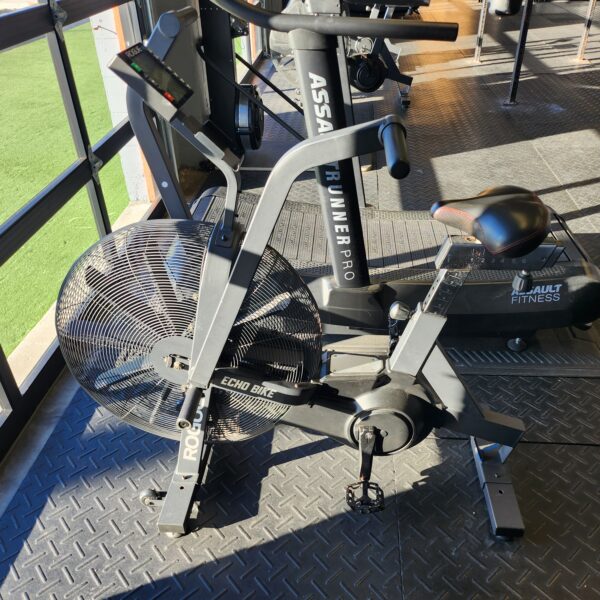 Rogue Fitness Echo Bike V2 w/ Phone Holder