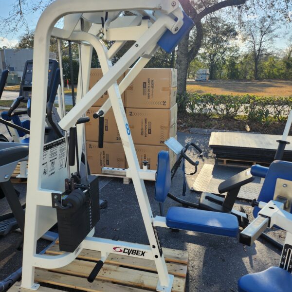 Cybex VR2 Dual Axis Row / Rear Delt Machine