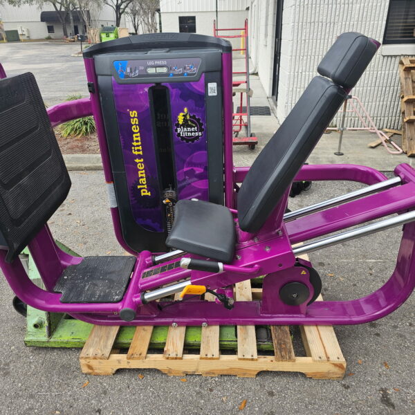 Matrix Ultra G7-S70 Leg Press (Selectorized)