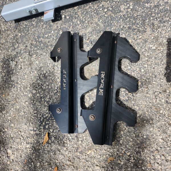 Rogue Monster 3-Bar Keyhole Gun Rack