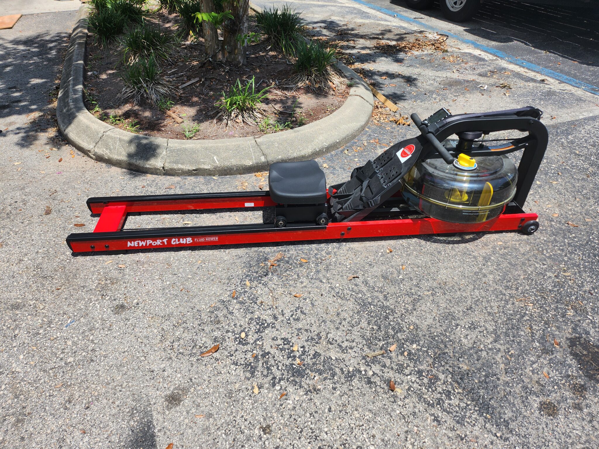 Newport Club Plus Fluid Rower (Red) - Image 3