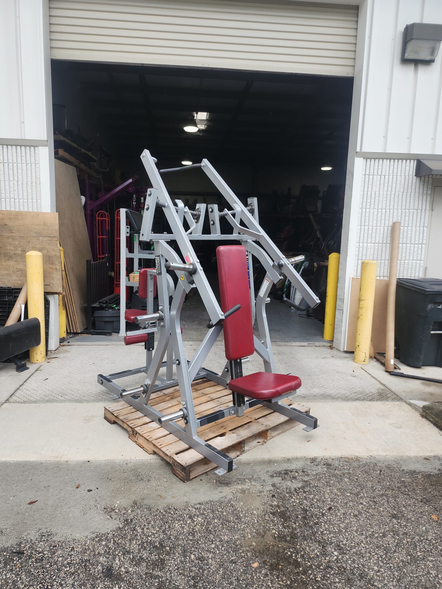 Hammer Strength Plate-Loaded Iso-Lateral Chest/Back