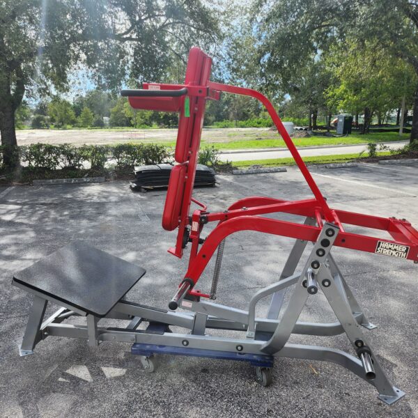 Hammer Strength Plate-Loaded V-Squat