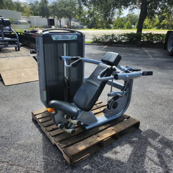 Matrix Ultra Converging Shoulder Press